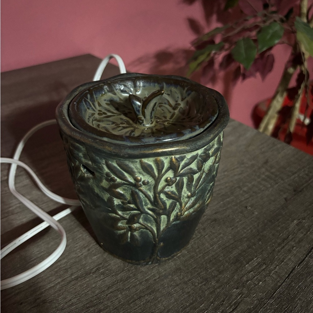 Scent Pot Gently Used